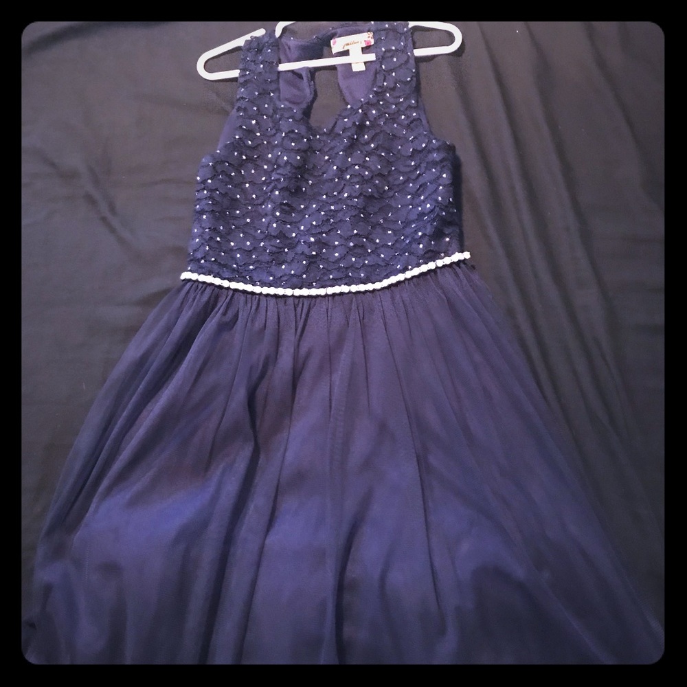 Girls dress